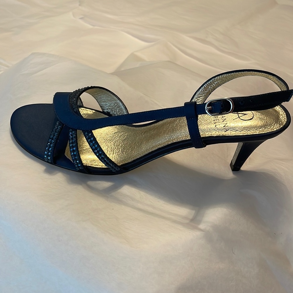 Adrianna Papell Navy satin/rhinestone high heel sandals 8.5.   NEVER WORN